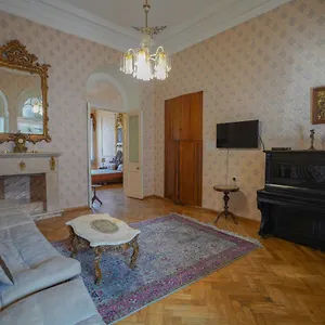 ** Guest house Leon Georgia